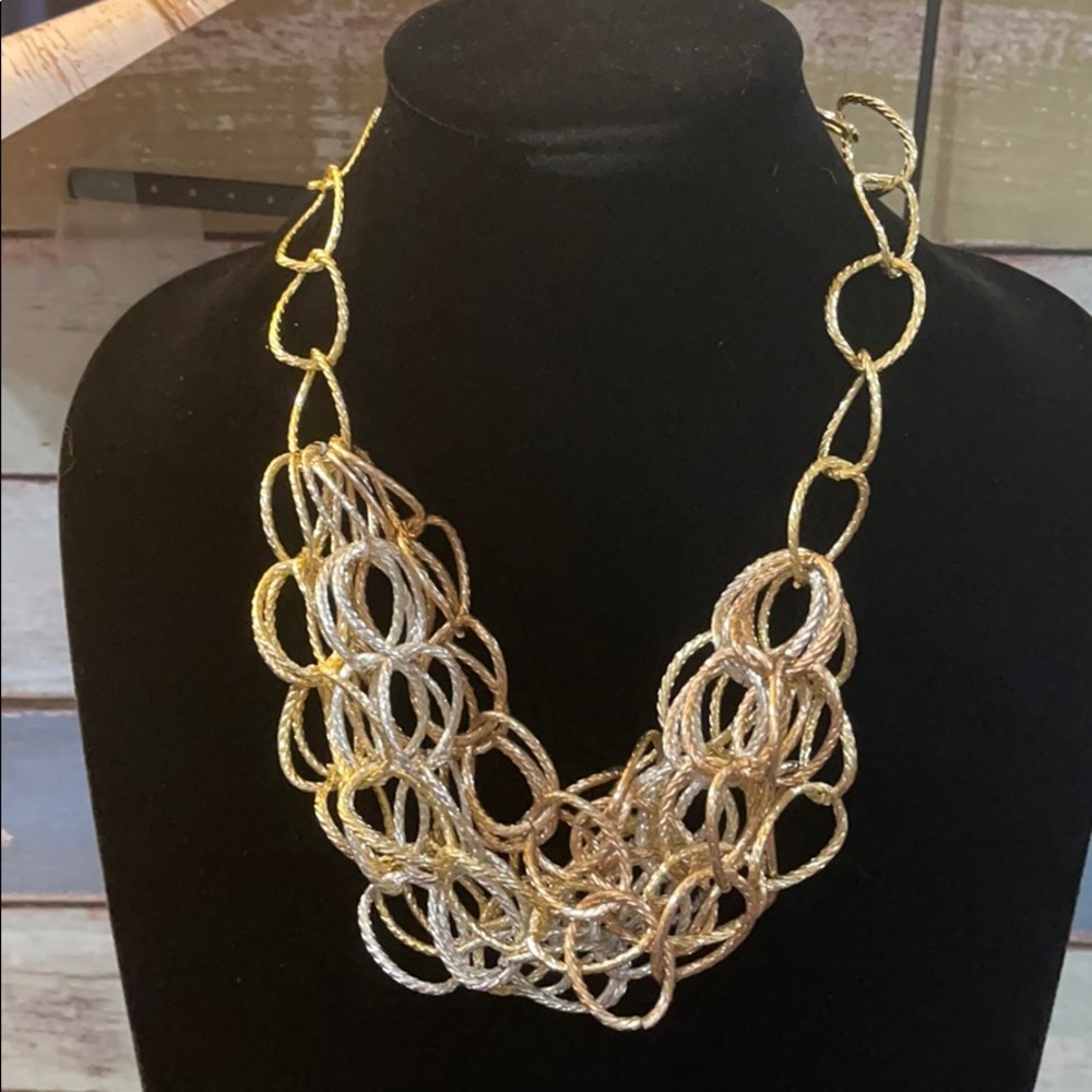Costume jewelry lightweight three chain necklace